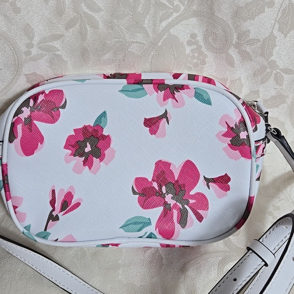 Guess White Faux Leather Floral Crossbody Bag - Picture 3 of 9